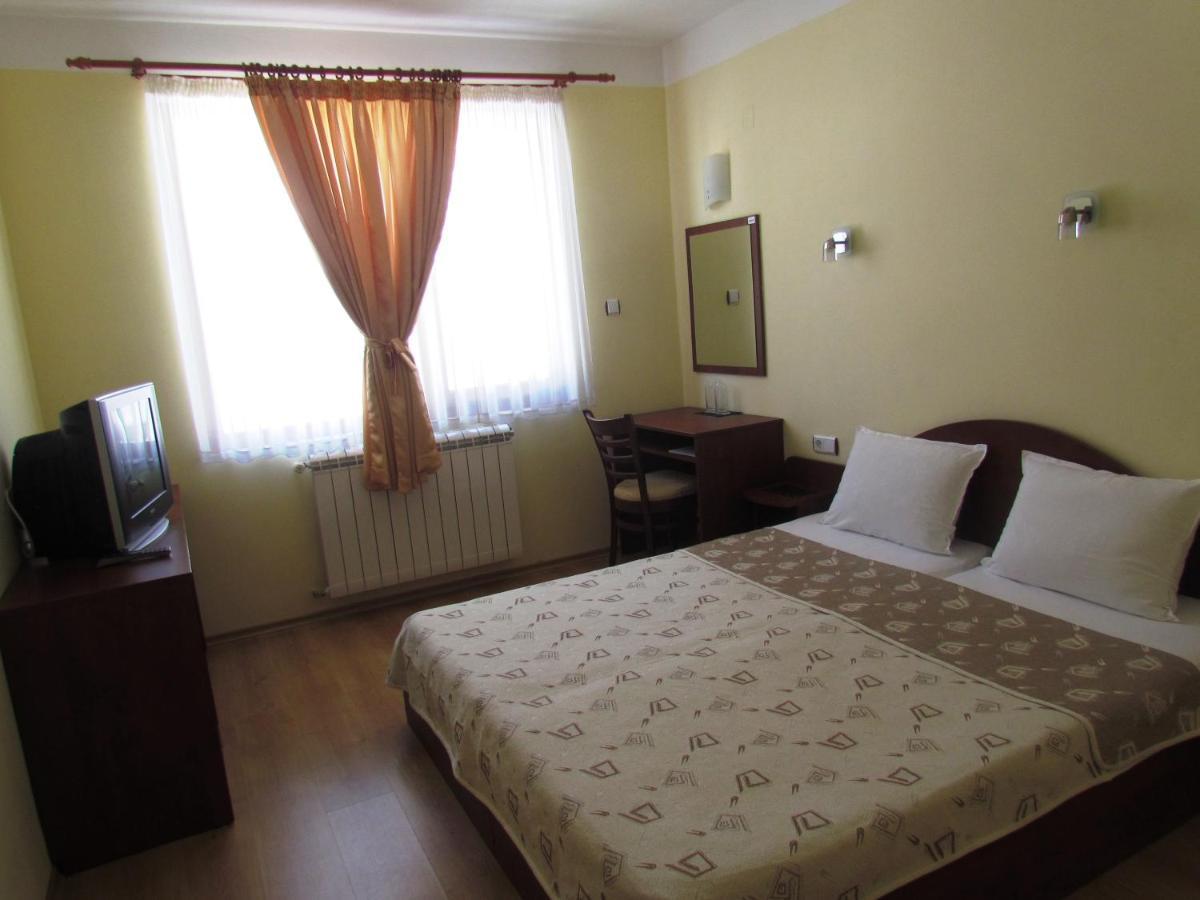 Boryka Family Hotel Asikoria Exteriör bild